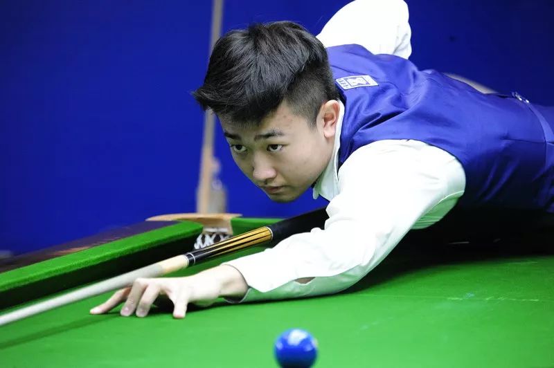 付高额转会 付高额转会